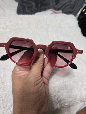 Mont Jorasses Paris Petite Frame Sunglasses Like New